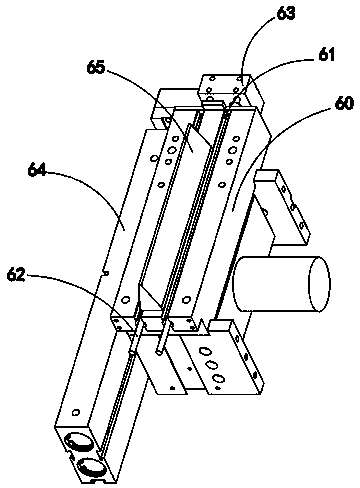 Automatic bending device for heat pipe