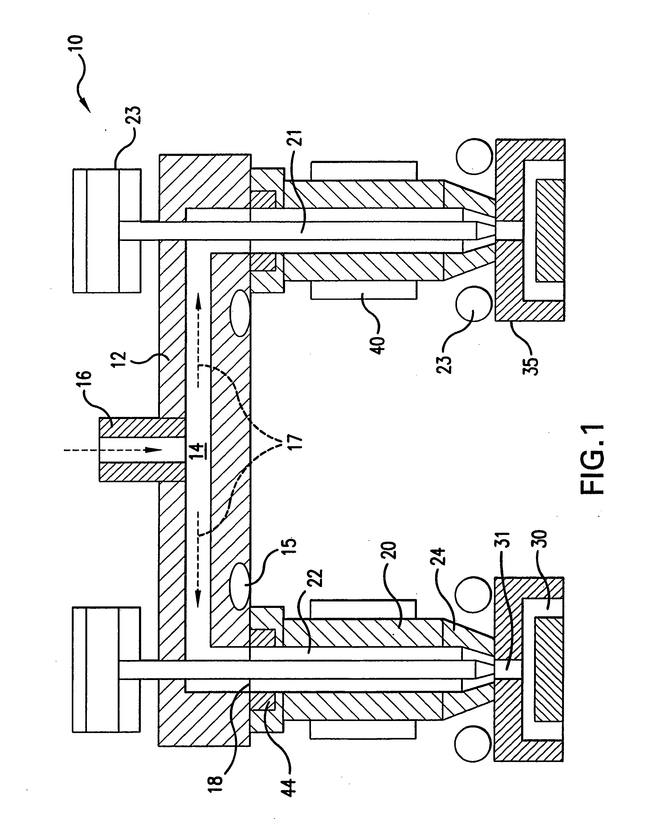 Thermal seal between manifold and nozzle