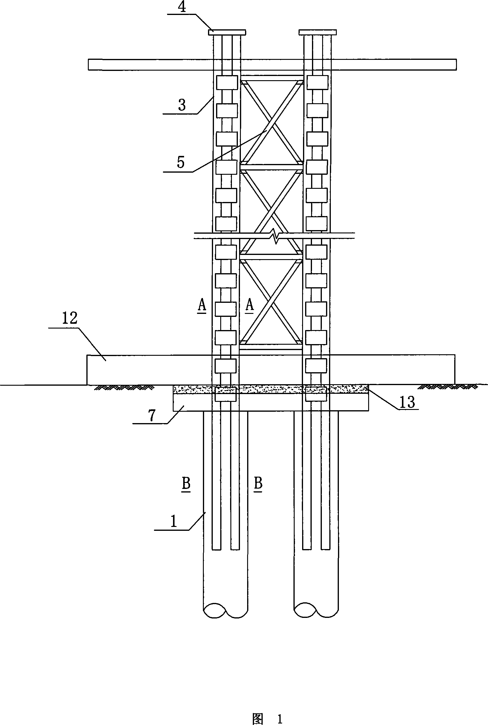 Construction method for lattice type steel column tower crane pedestal