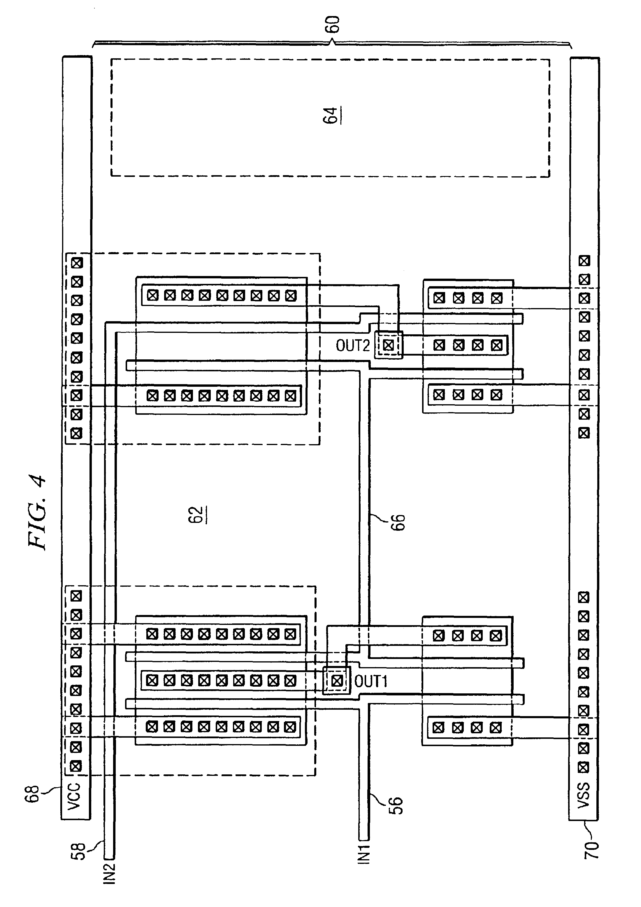 Photomask for reducing power supply voltage fluctuations in an integrated circuit and integrated circuit manufactured with the same