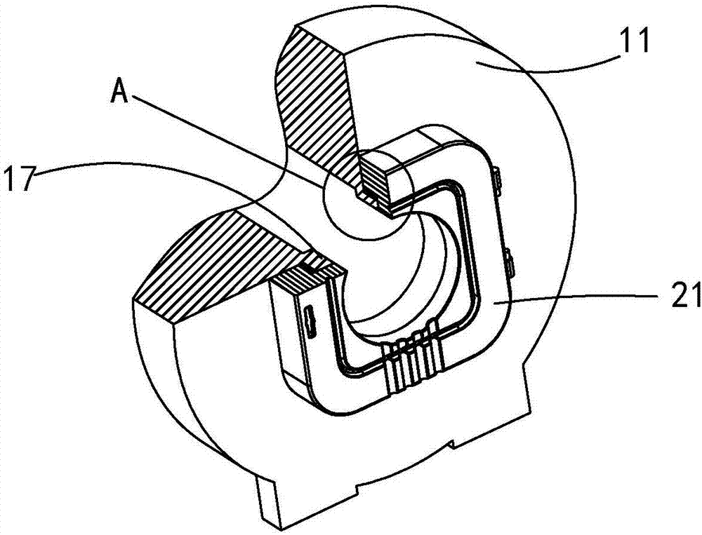 Self-shielding magnetic resonance device