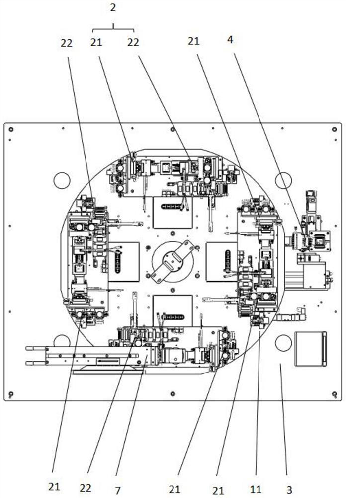 An assembly device and method for assembling the cables on the earphone shell