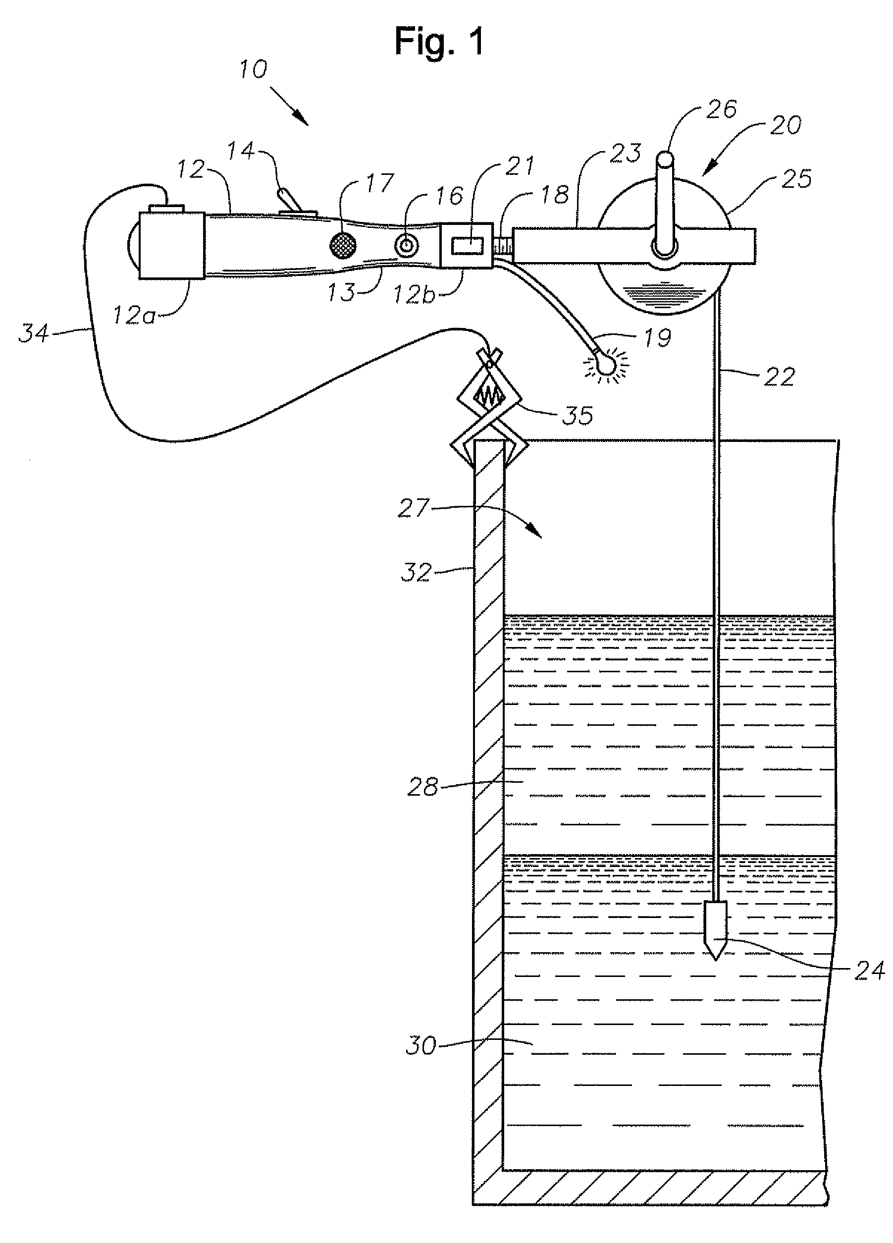 Apparatus for detecting water level mixtures in fluids