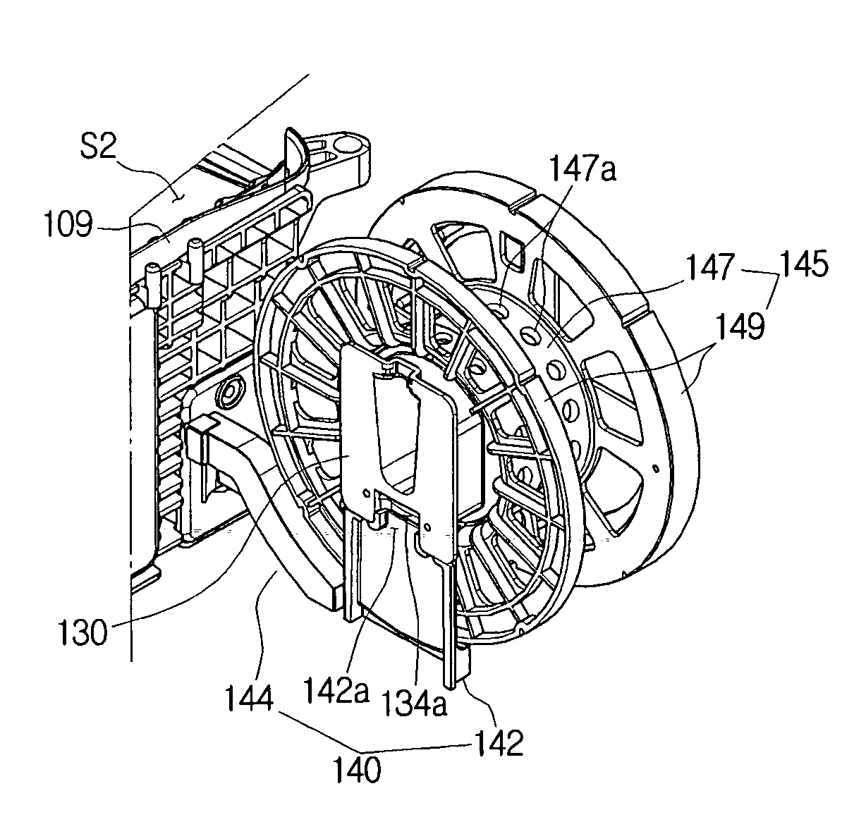 Power cord cooling apparatus for a vacuum cleaner