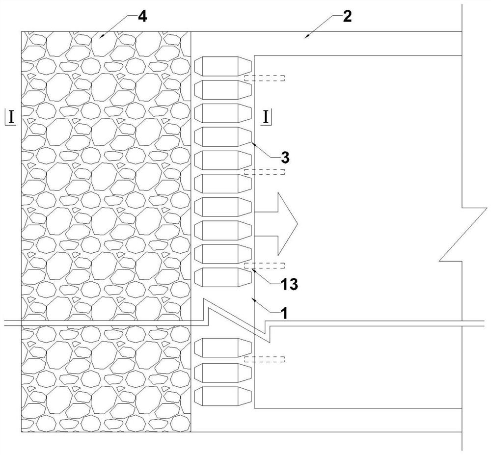 Fracturing co-mining method for coal and contact symbiotic oil shale