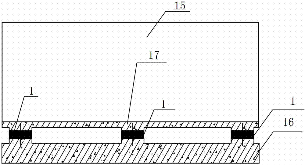 Earthquake-isolation energy dissipator for ultra-high-voltage converter transformer