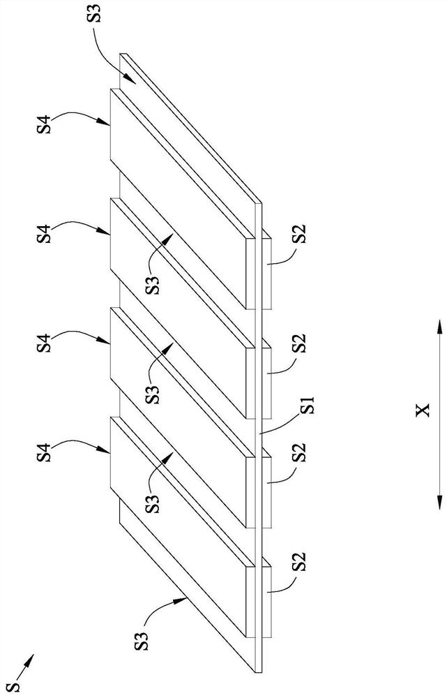 Pole piece forming device and pole piece forming method