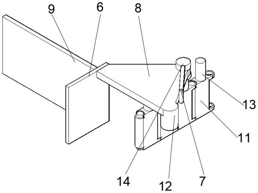 Equidistant adjusting mechanism for glassware production
