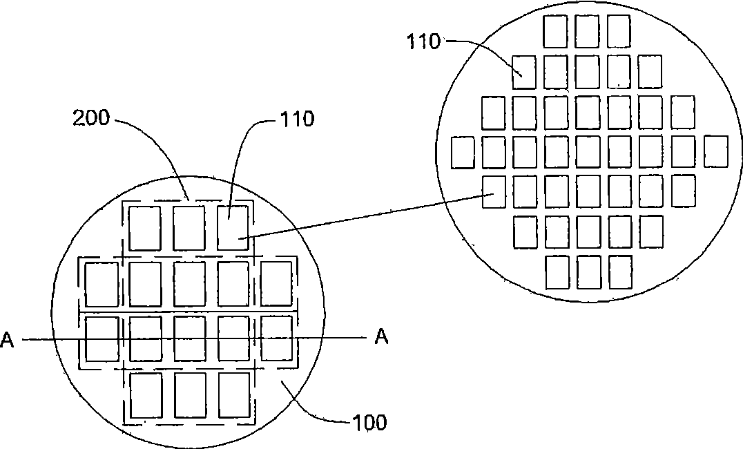Method for manufacturing package structure with reconfigured chip by metal projection