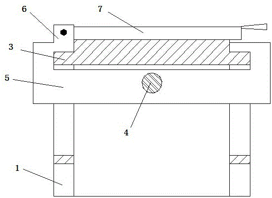 A combed cotton web shearing device