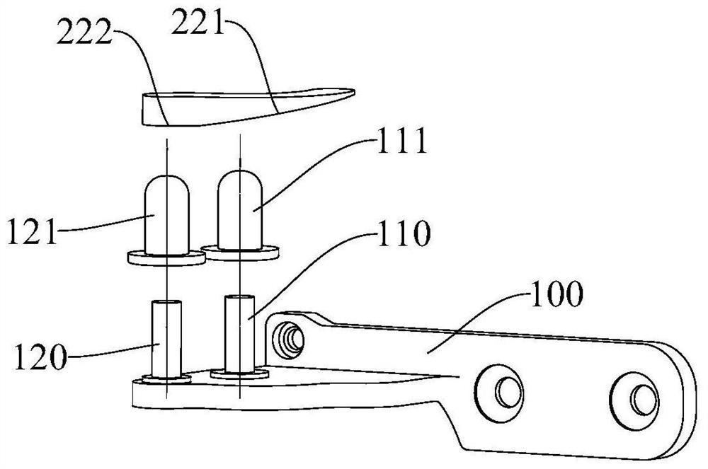 Hinge assembly and storage cabinet