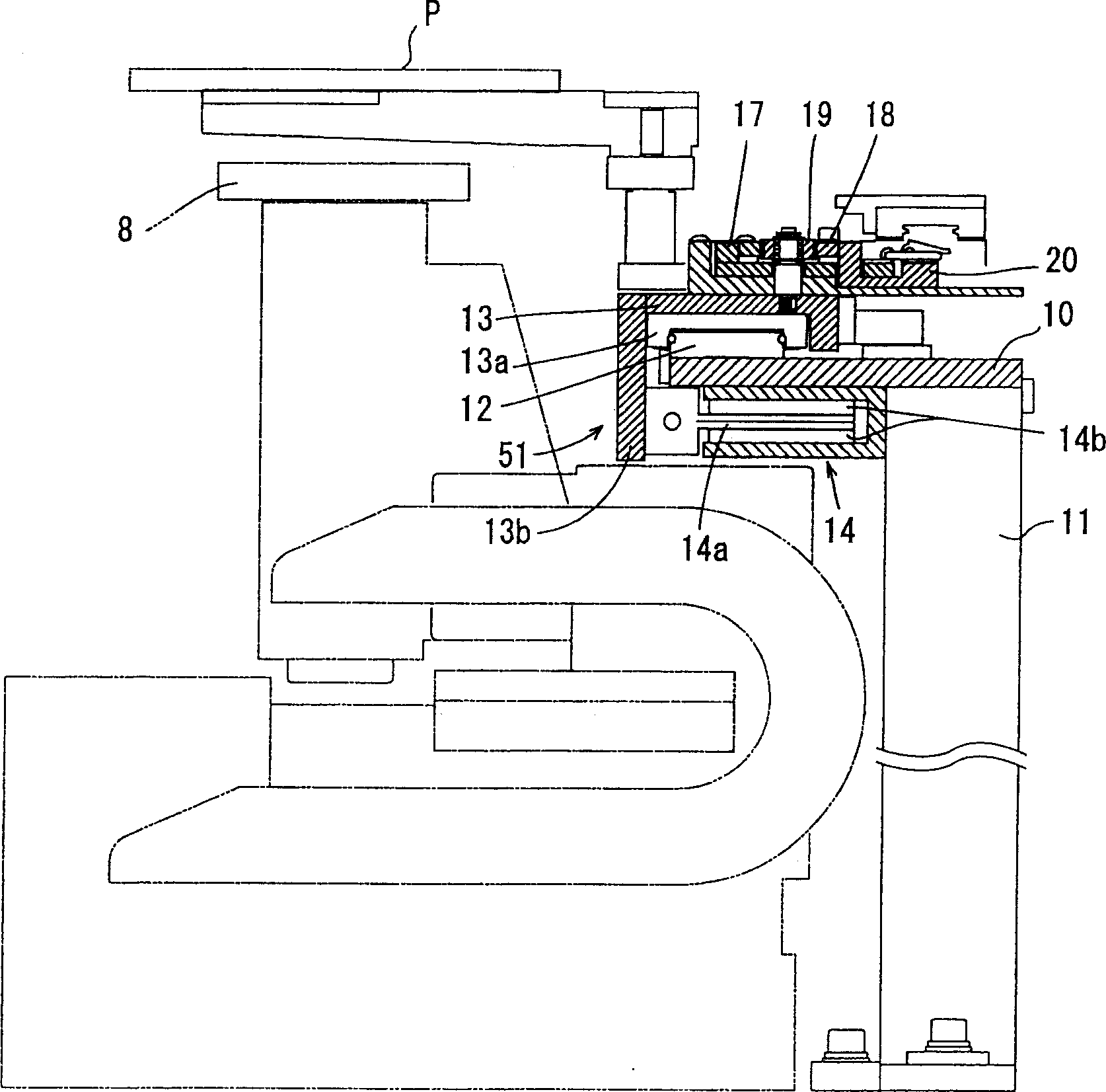 Base plate conveying device