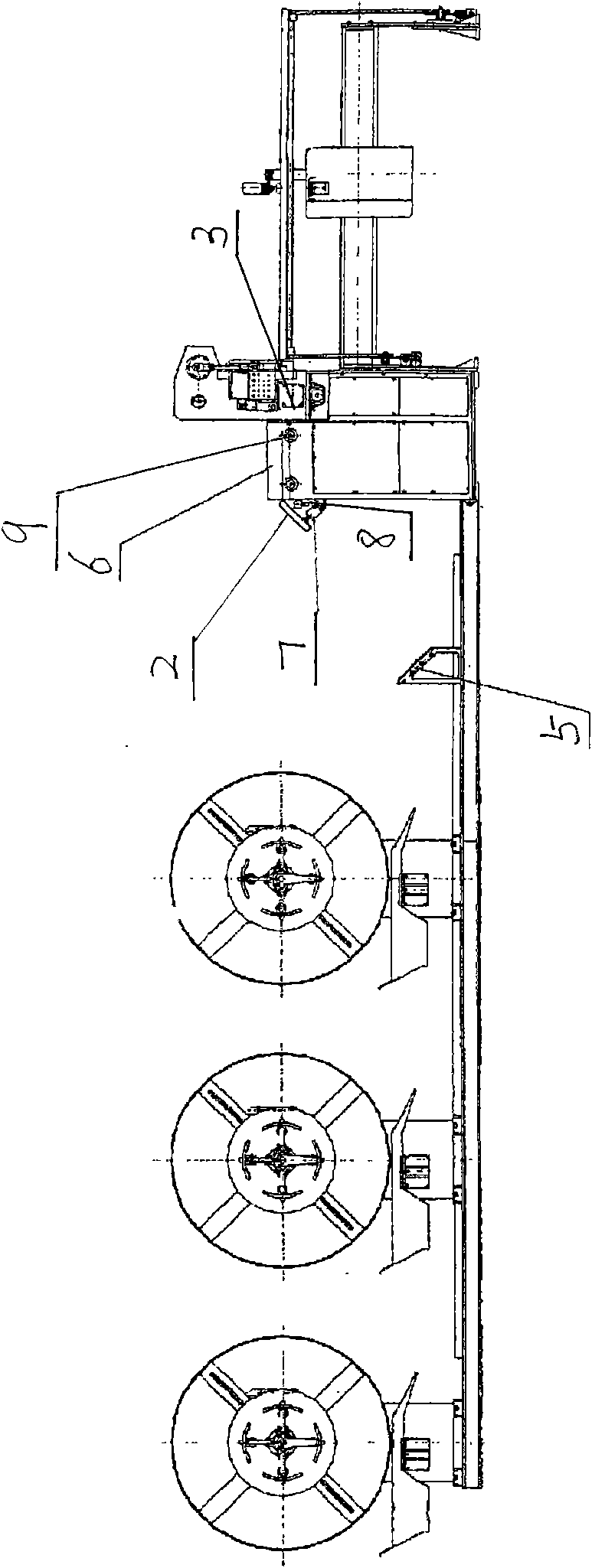 Feeding device for amorphous alloy ribbons