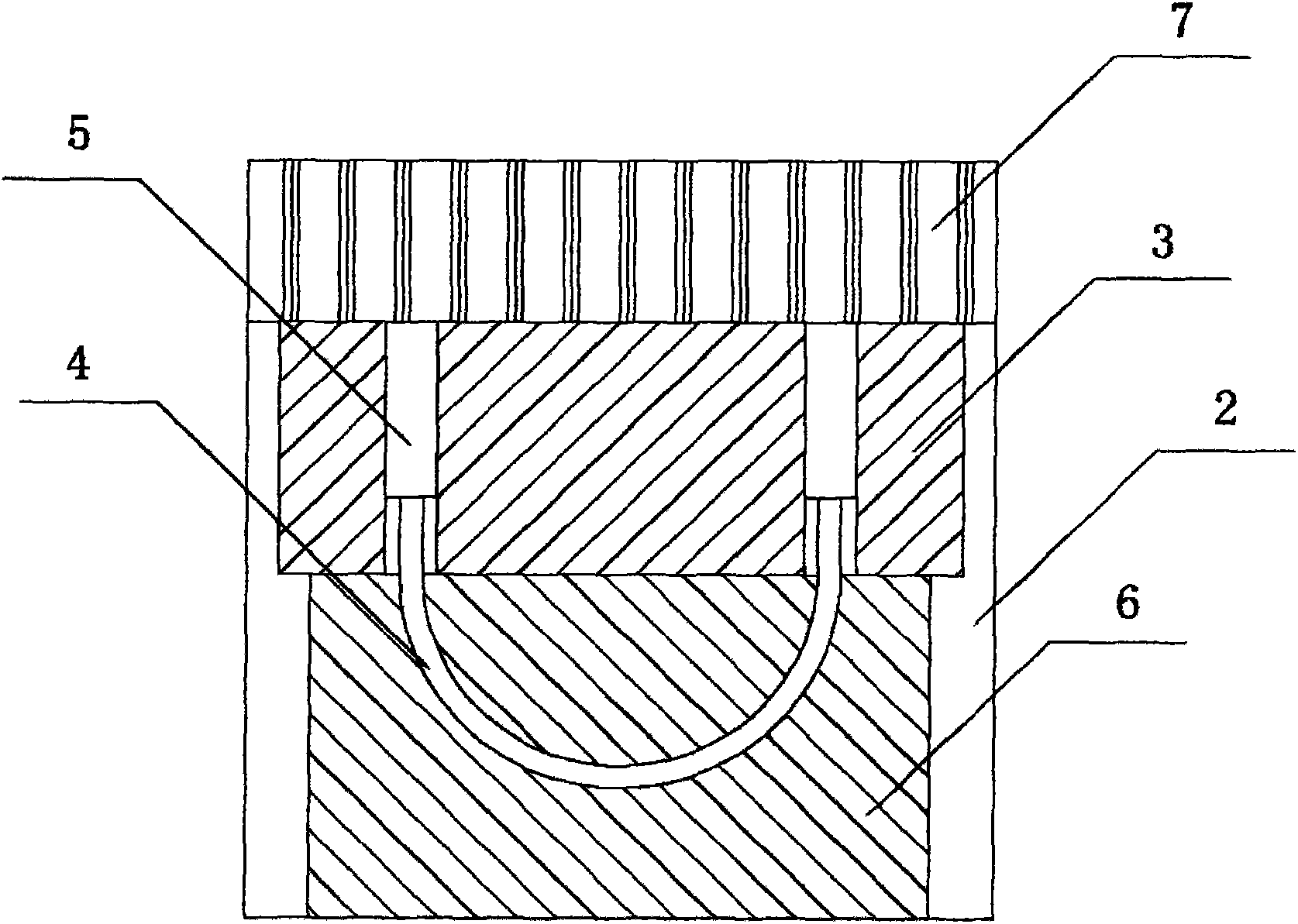 Dry-laying type floor heating structure and laying method thereof