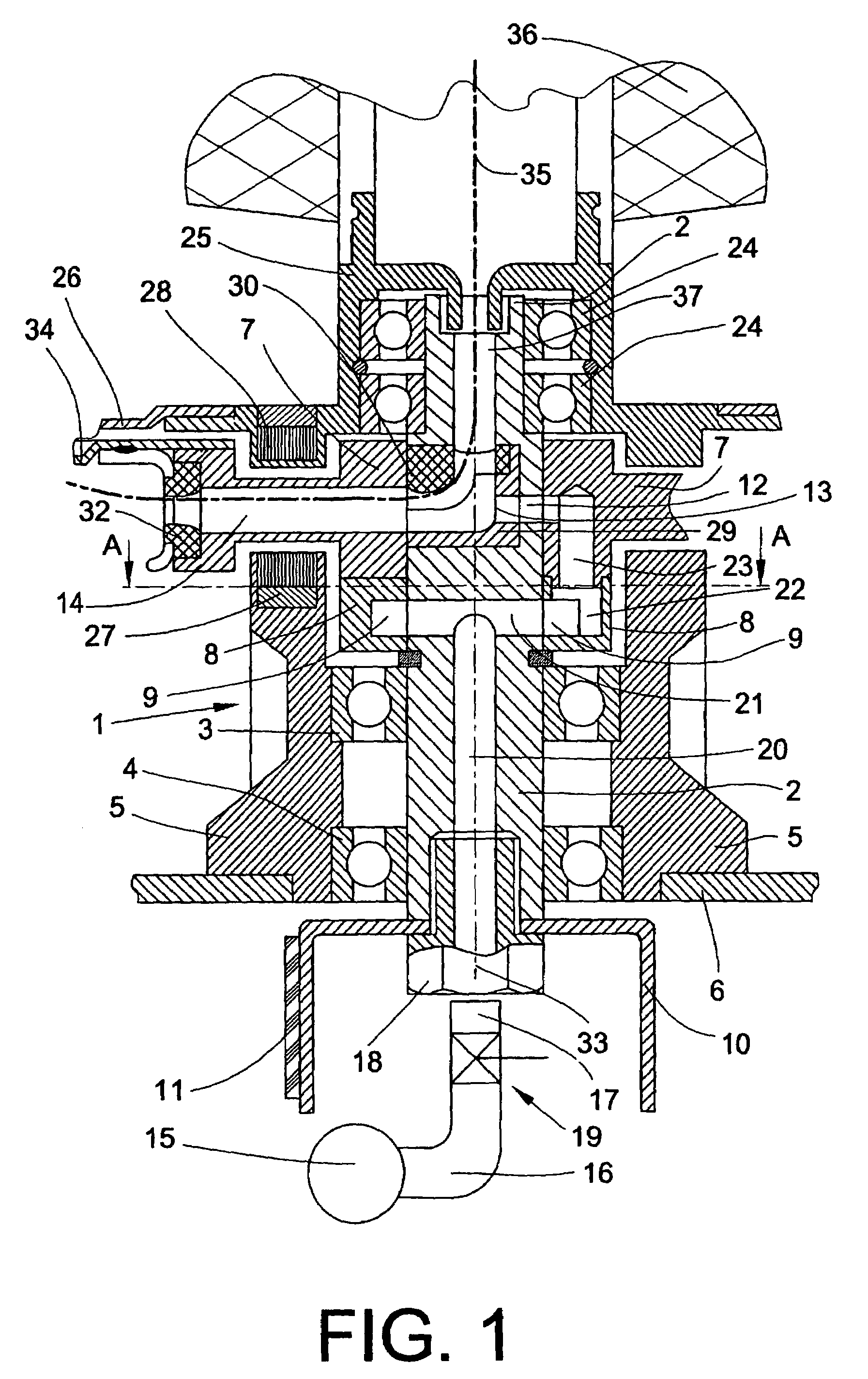 Two-for-one twisting spindle comprising a pneumatically actuated threading device