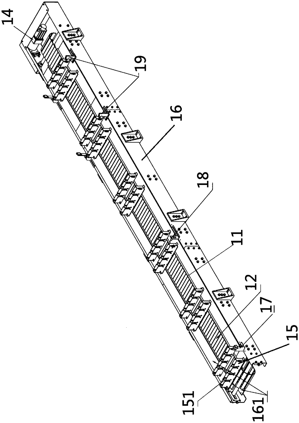 An automatic vacuum packaging machine