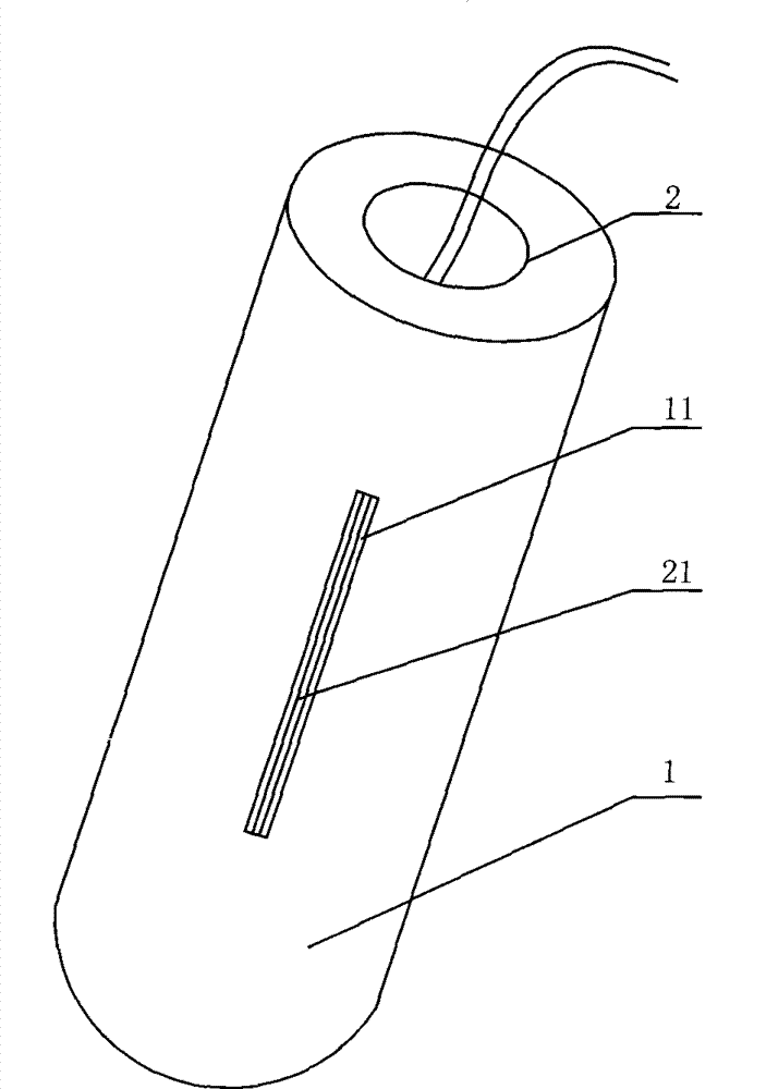 Compound energy-concentrating blasting cartridge and production method thereof