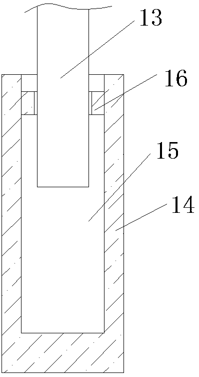 Novel fixed type flue supporting and deformation-resisting device for reverberatory furnace