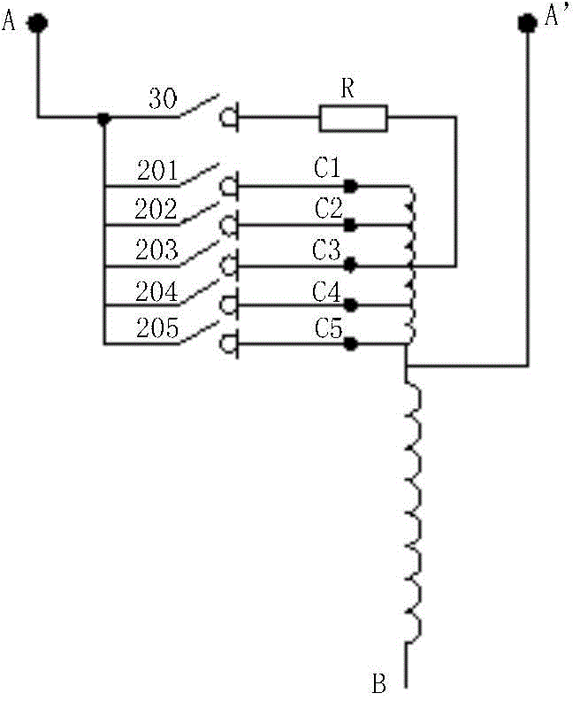 Voltage regulator, voltage regulating system and voltage regulating method