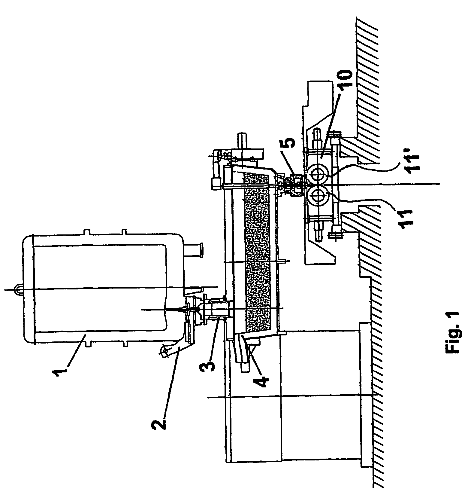 Roll support device for continuous metallic strip casting