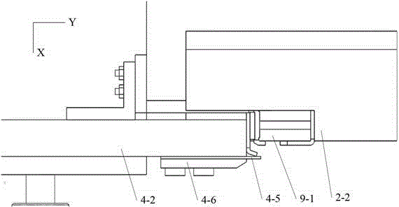 Balance force type electromagnetic relay clamping device with adjustable parameters