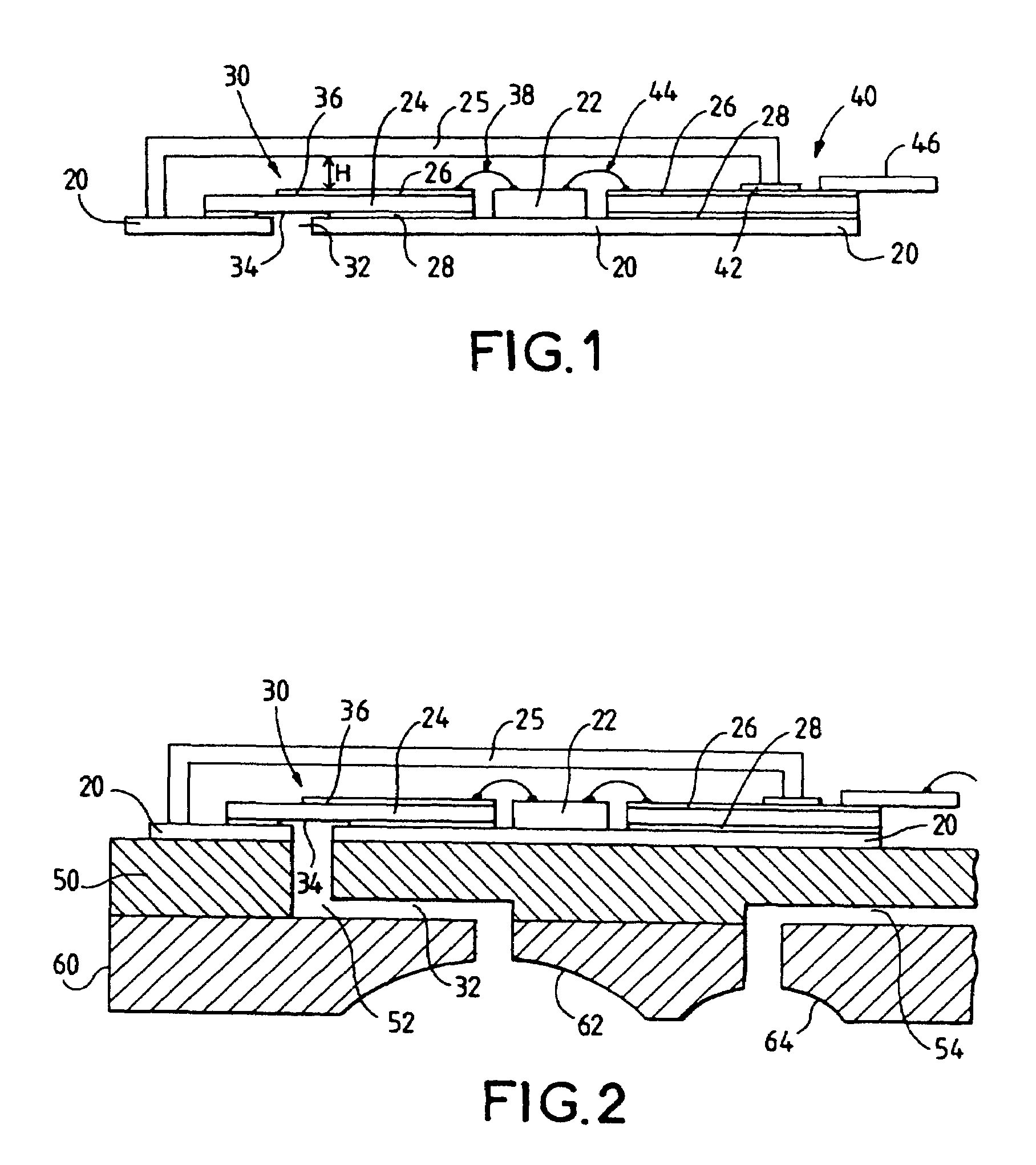 Packaged electronic components for producing a sub-harmonic frequency signal at millimetric frequencies
