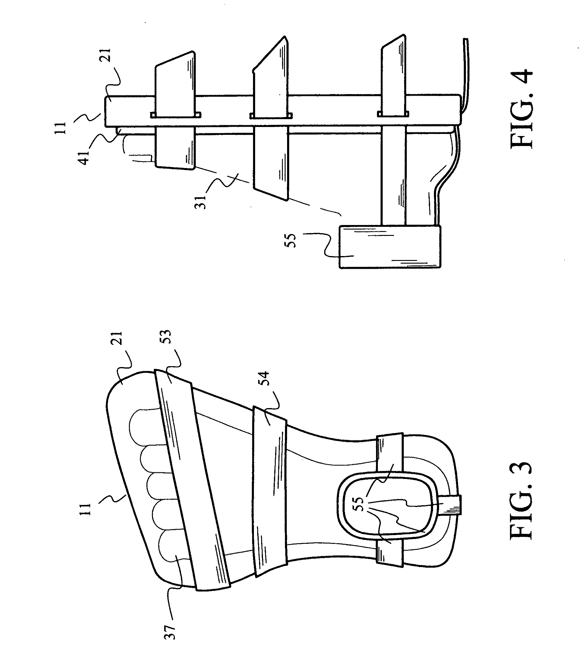 Therapeutic device that provides stimulation to an immobilized extremity