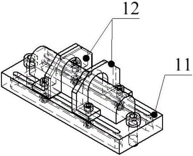 Adjusting and positioning device for low-temperature tank test piece