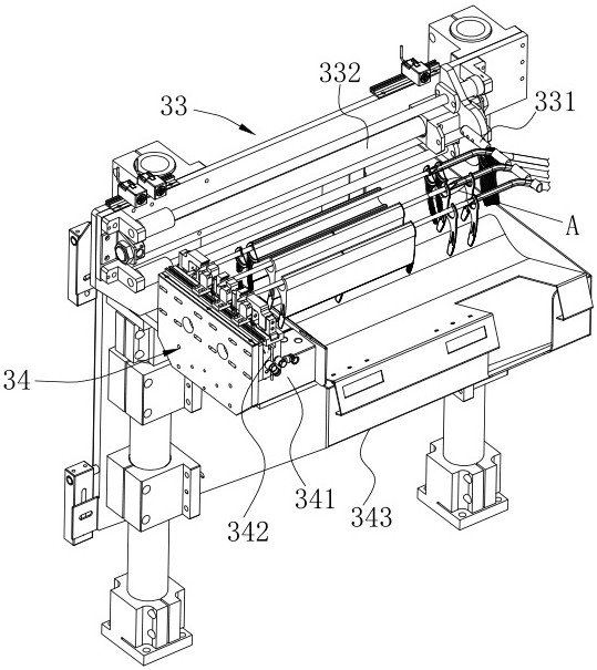 Conveying mechanism with counting and automatic compensation functions for dental floss packaging machine