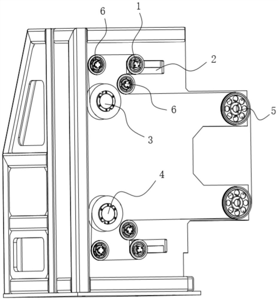 Diamond wire tension adjusting mechanism