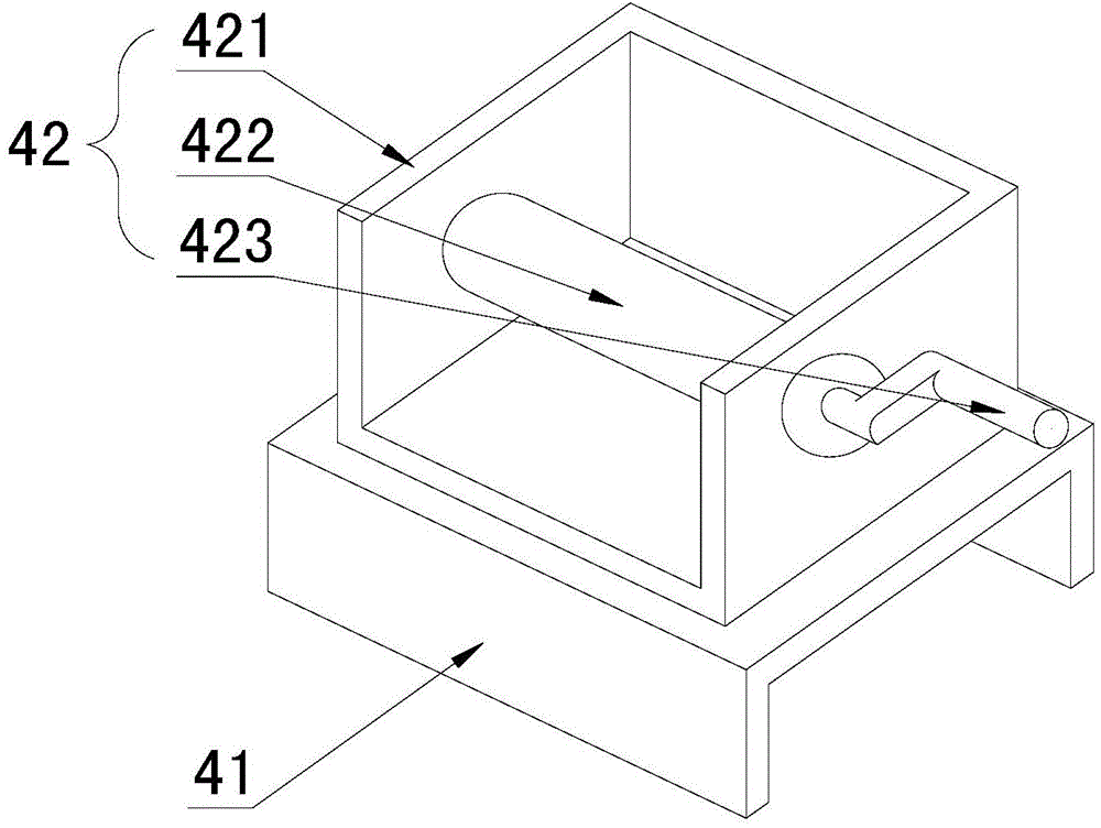 Device for tightly stretching leather