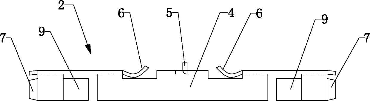 Pluggable sliding contact line system