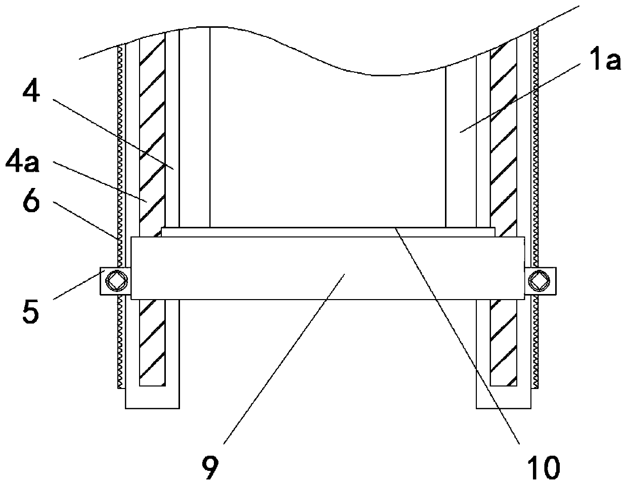 Polyurethane foaming module capable of automatically removing excess materials