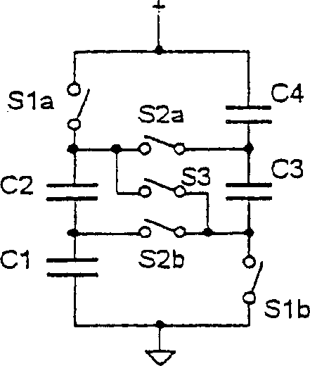 Connecting switchover control type capacitor accumulator