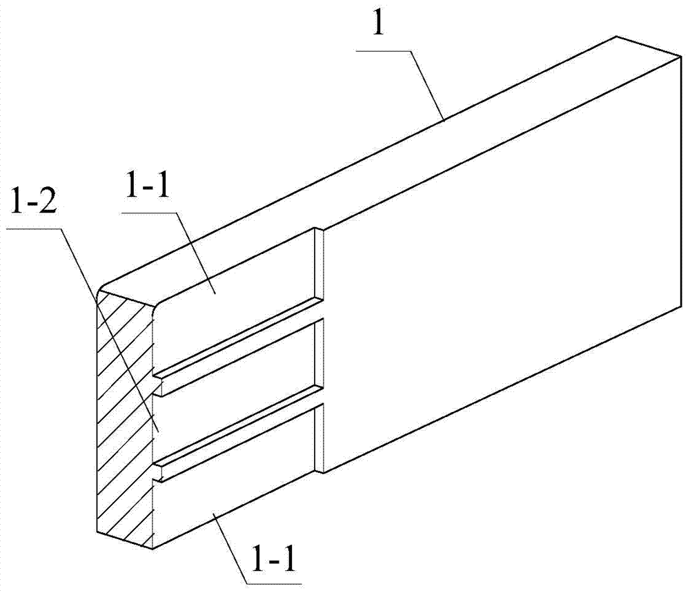 Assembled semi-rigid wood structure joint