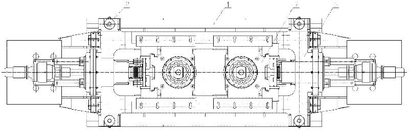 Vertical roll mill capable of vertically shifting roll