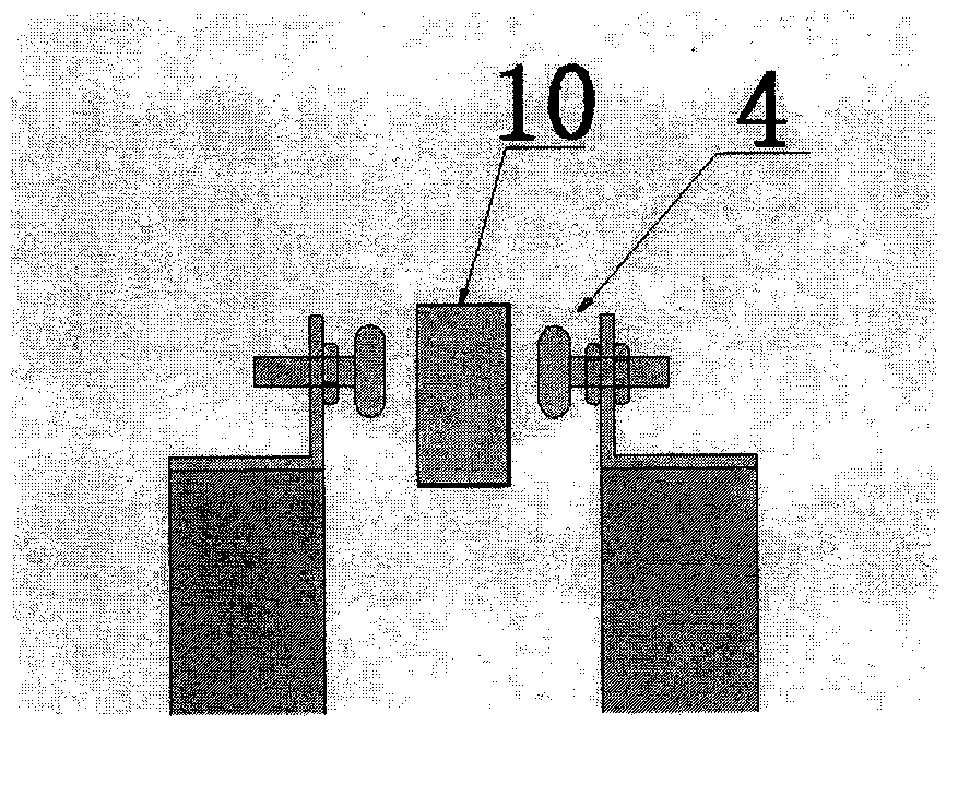 Quadruple horizontal moving heat preserving door