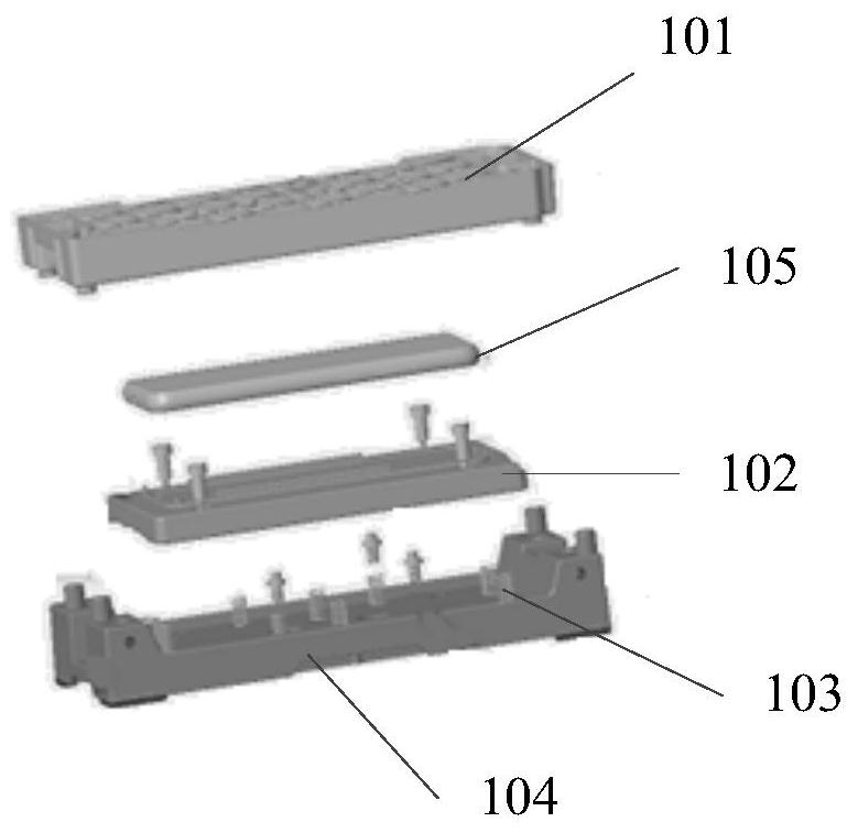 Pressure maintaining clamp and pressure maintaining method of pressure maintaining clamp