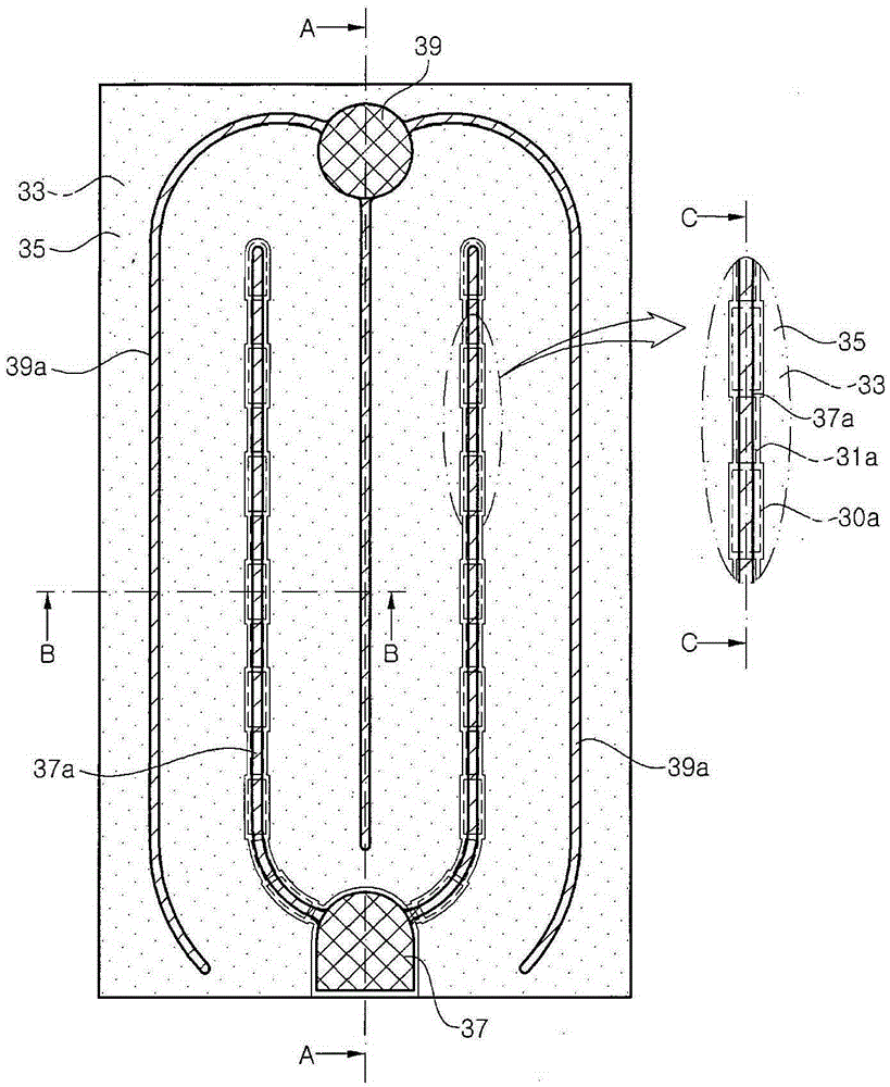 LED chip with electrode pads