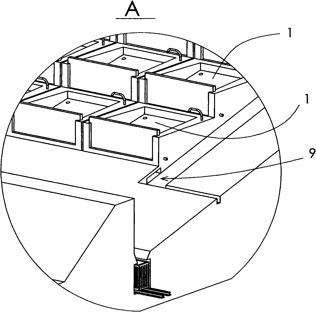 Semi-automatic production method and equipment for preparing ice and desalinating seawater by natural energy resources