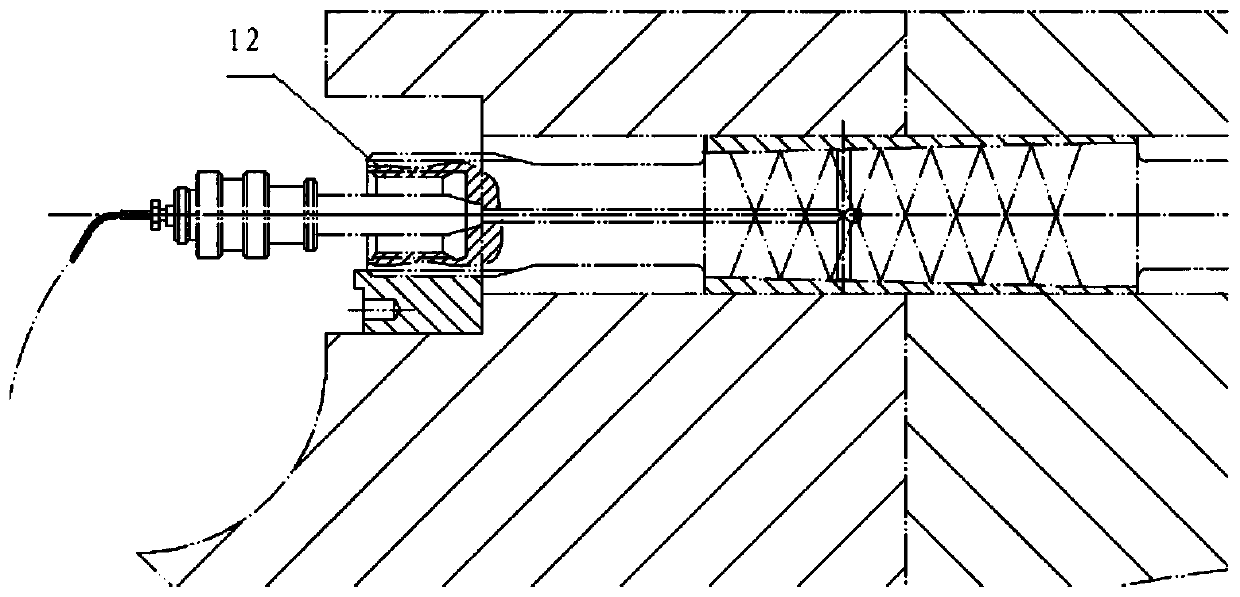 Pre-tightening type bolt connecting assembly for ultra-large compressor spindle connection