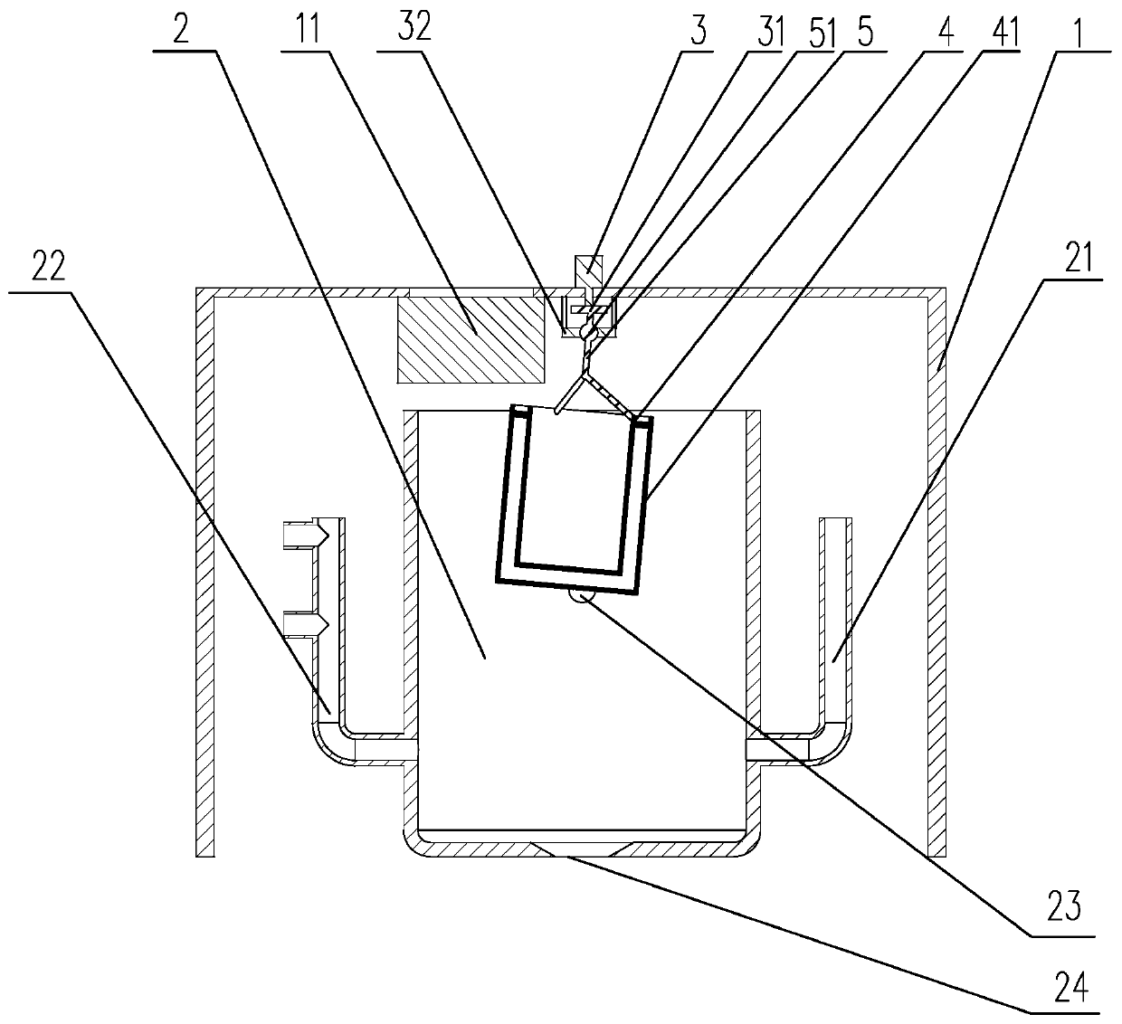 Perishable garbage separating and collecting device