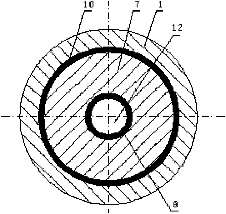 Magnetic liquid sealing device capable of microwave heating
