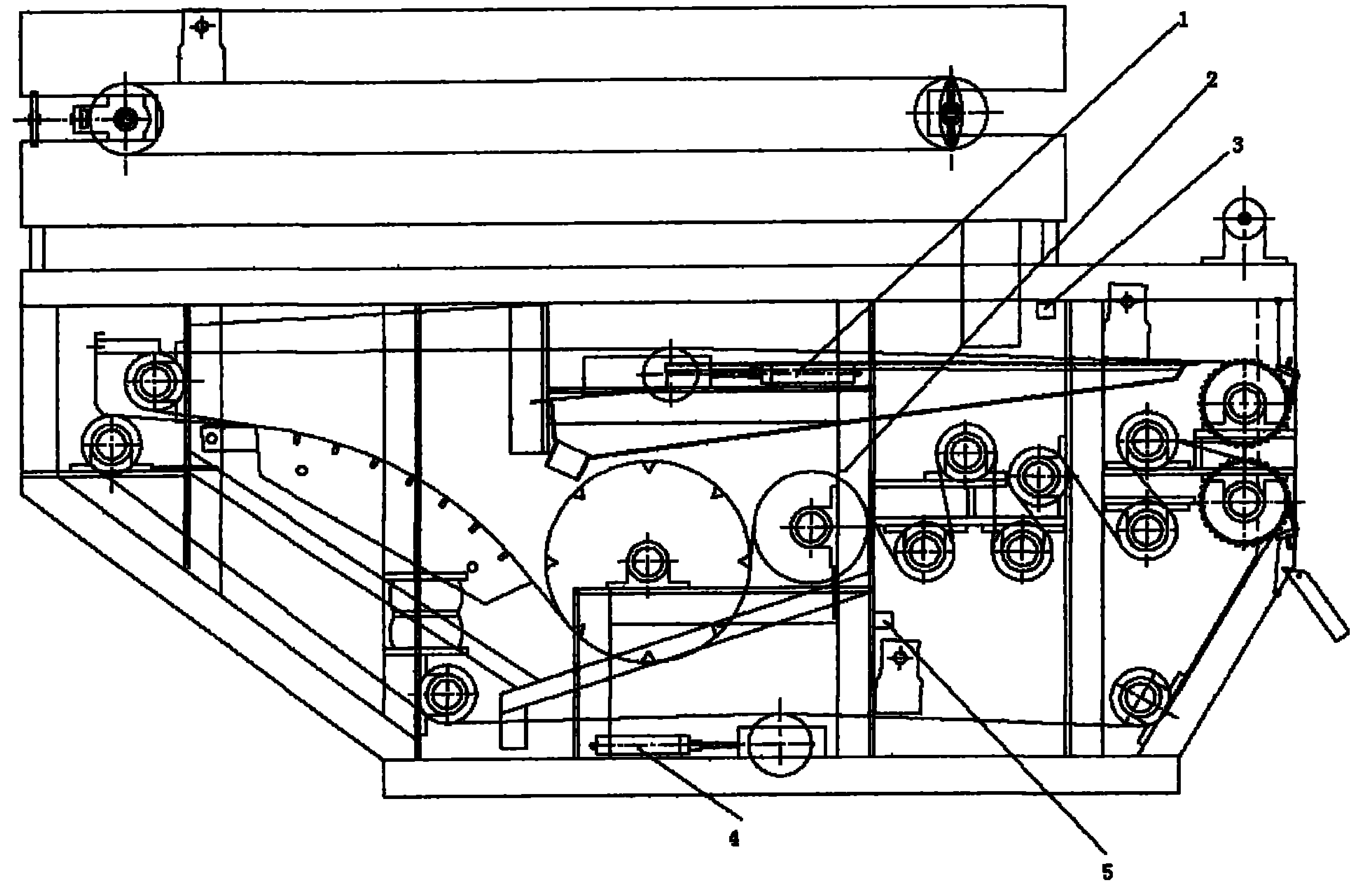 Novel sludge thickening and dewatering integral machine with deviation-correcting device