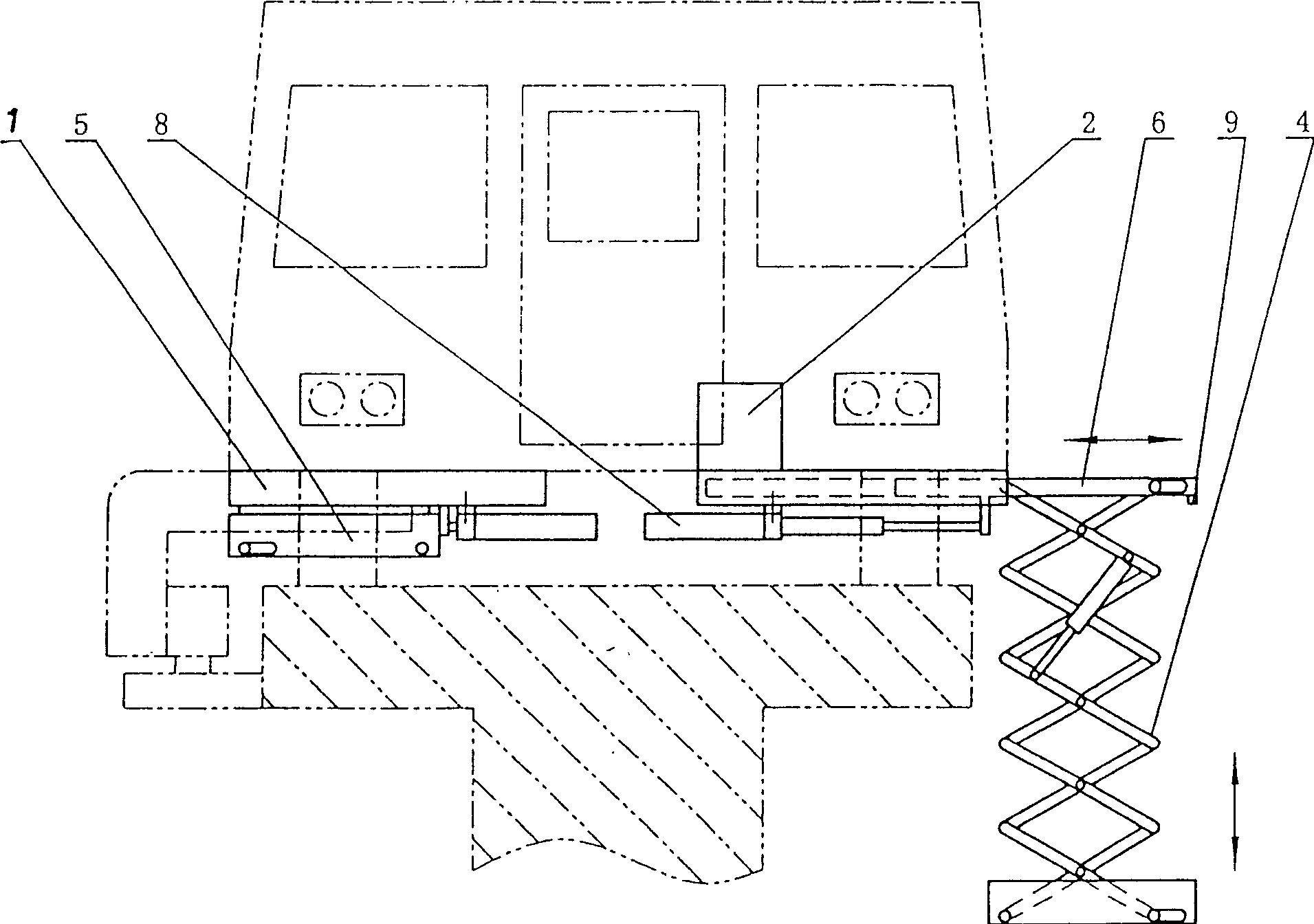 Hydraulic lifting platform for built-in lowering operations