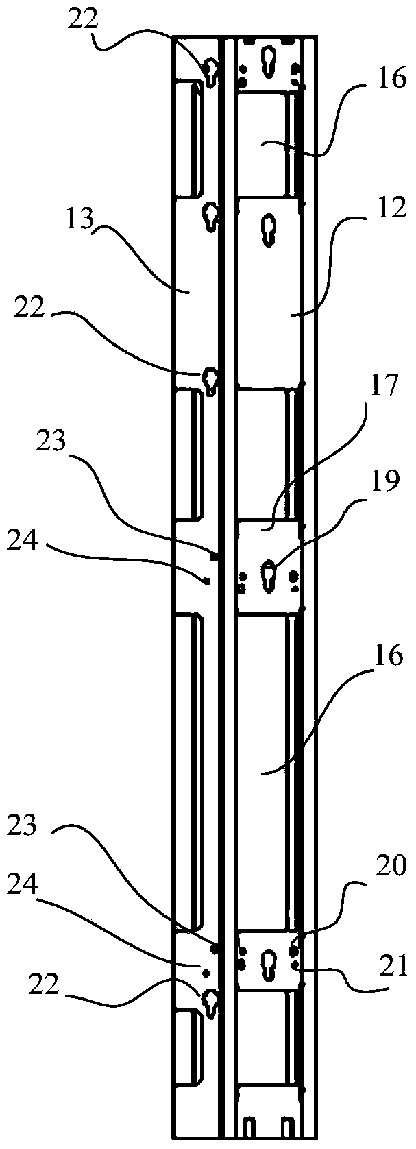 Connecting column and its installation method