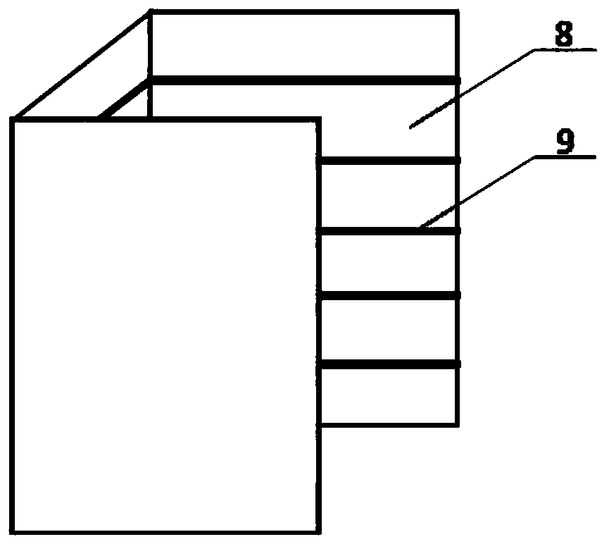 Variable-volume phase-change heat storage water tank