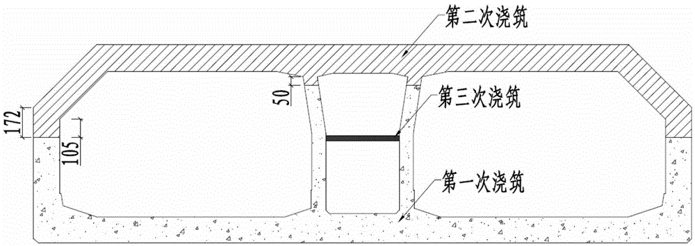Control method for cracks in side wall of pipe gallery box type tunnel