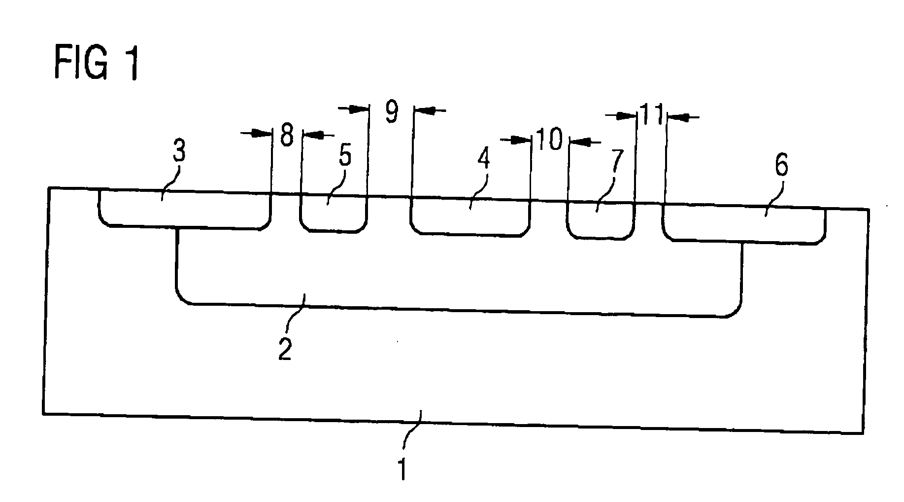 ESD protection structure with lower maximum voltage