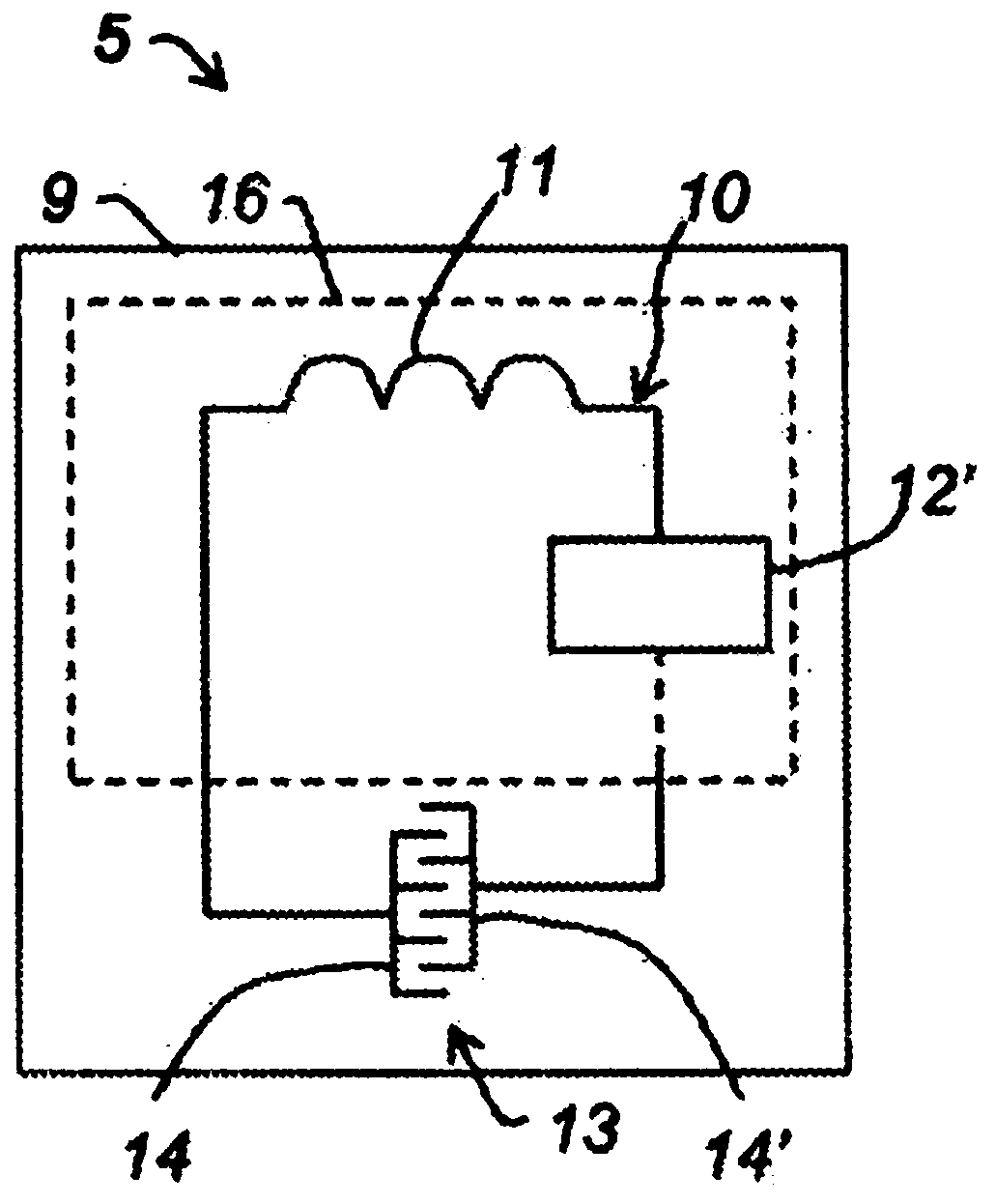 A mattress cover for detecting a resonance frequency of a device and a method thereof